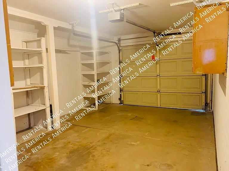 11433 N Hagen Dr — Photo 33