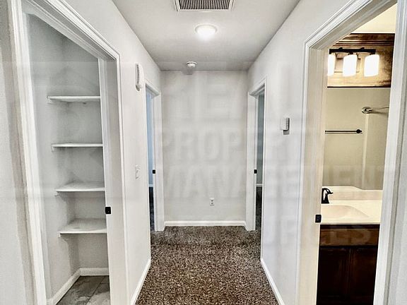 3rd image of 9224 SW 48th Ter
