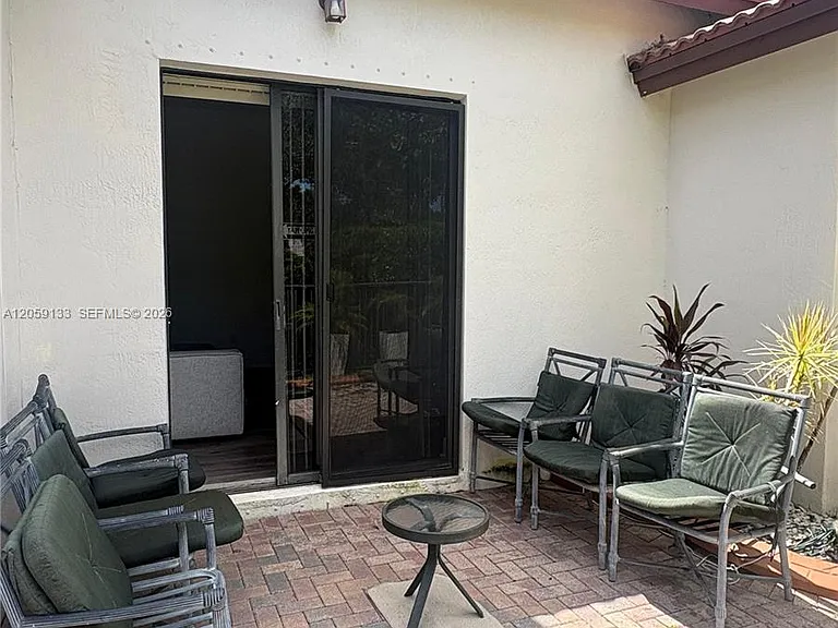 8378 NW 39th Ct — Photo 7