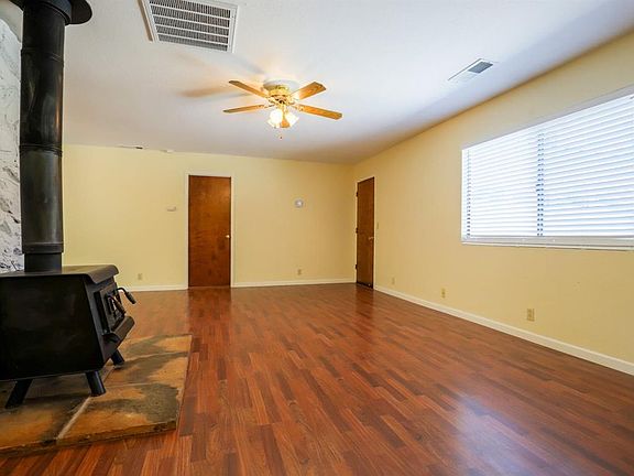 2nd image of 4145 River Woods Dr