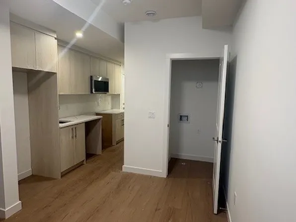 920 35th St SE, Calgary, AB