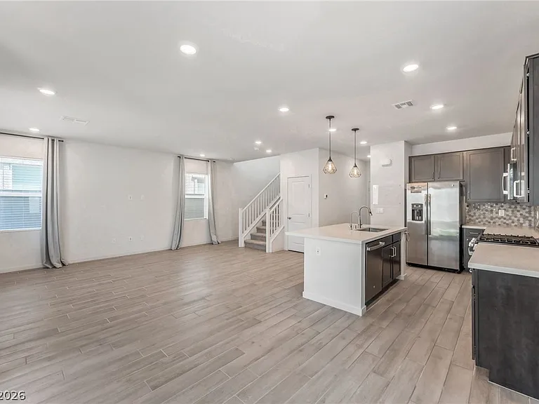 6735 High Quest St — Photo 6