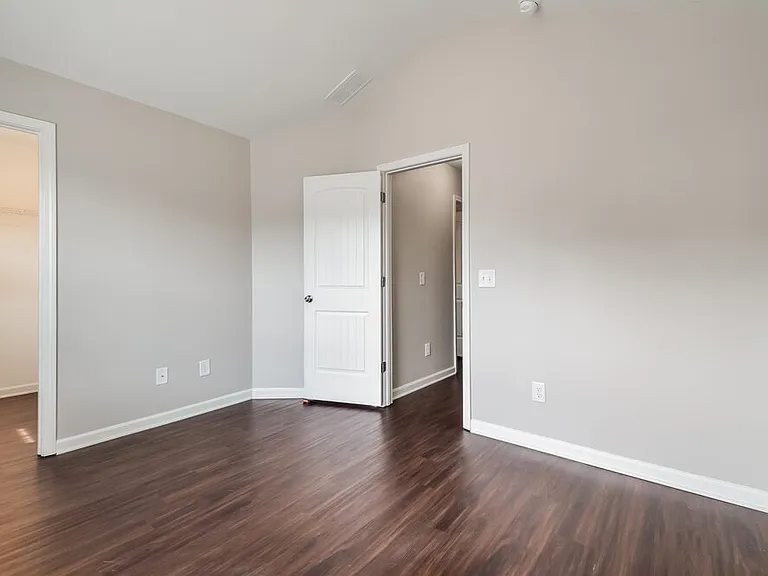 111 Howard Ave NW — Photo 13