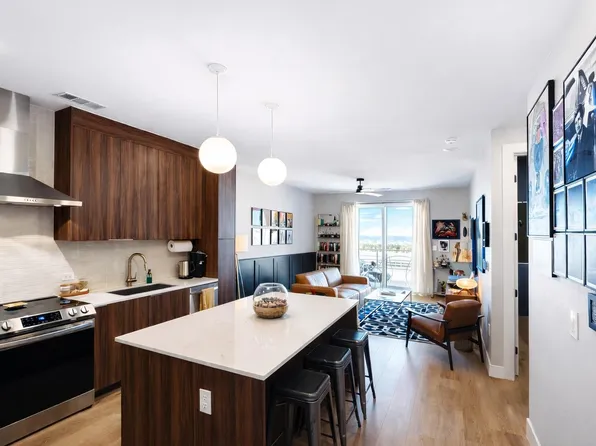 1701 Simond Ave #625, Austin, TX 78723