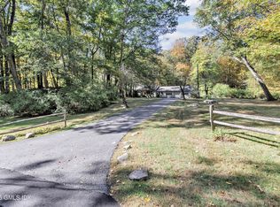 9 Corrigan Ln, Greenwich, CT 06831