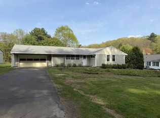 34 Bassett Rd, Holyoke, MA 01040