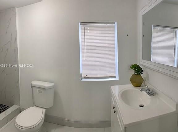 5th image of 551 NW 41st St #2