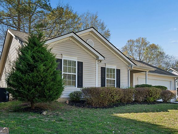 3rd image of 207 Johnny Ln