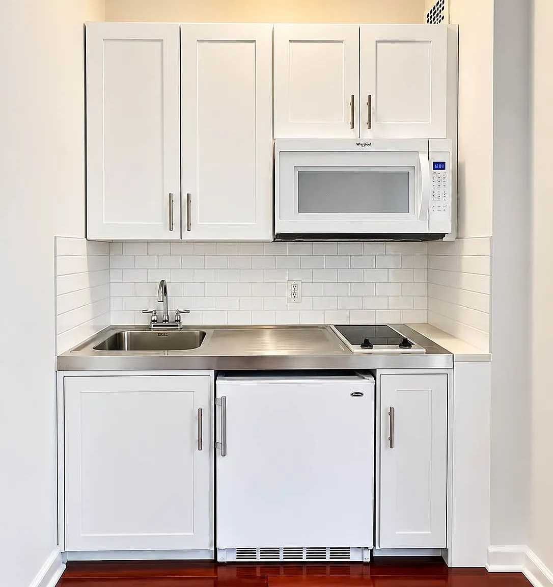 345 Franklin Avenue — Photo 3