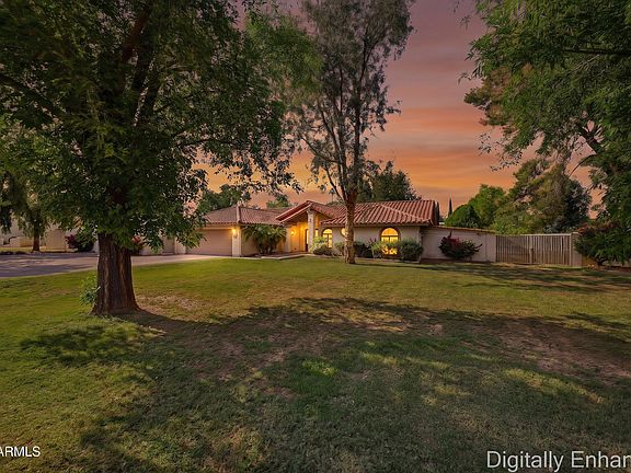 5th image of 10432 W Avalon Dr