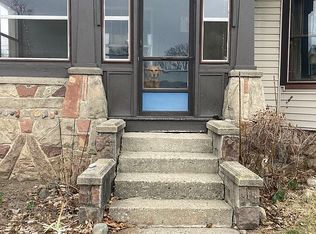 212 S 2nd St, Fowlerville, MI