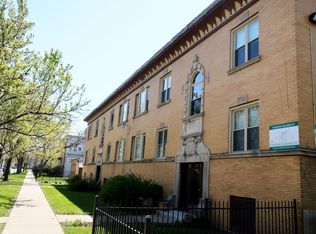 151 N Mason Ave #1W, Chicago, IL 60644