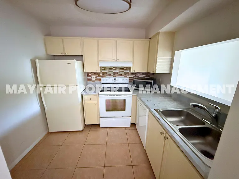 11181 Royal Palm Blvd #83 — Photo 4