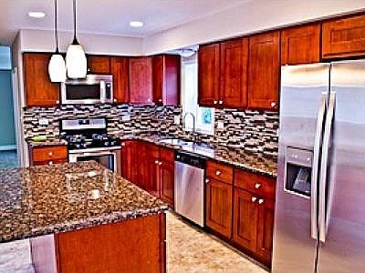 5th image of 4210 Applewood Ln