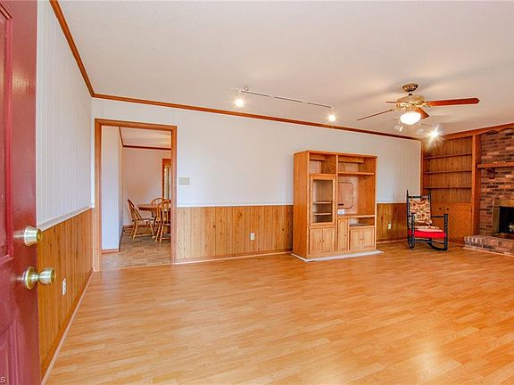5th image of 487 Mountain Brook Rd