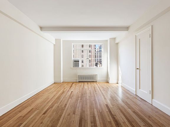 2nd image of 81 Irving Pl APT 8C