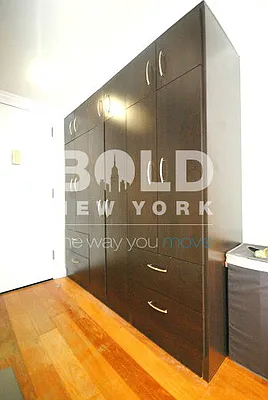 Rented by Bold New York | media 12