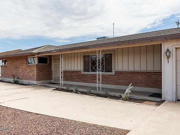 5th image of 303 E MARKLEY Drive