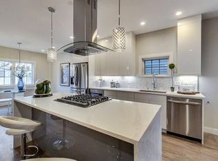 182 Lexington St #182, Boston, MA 02128