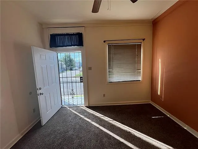 2934 Dryades St — Photo 2