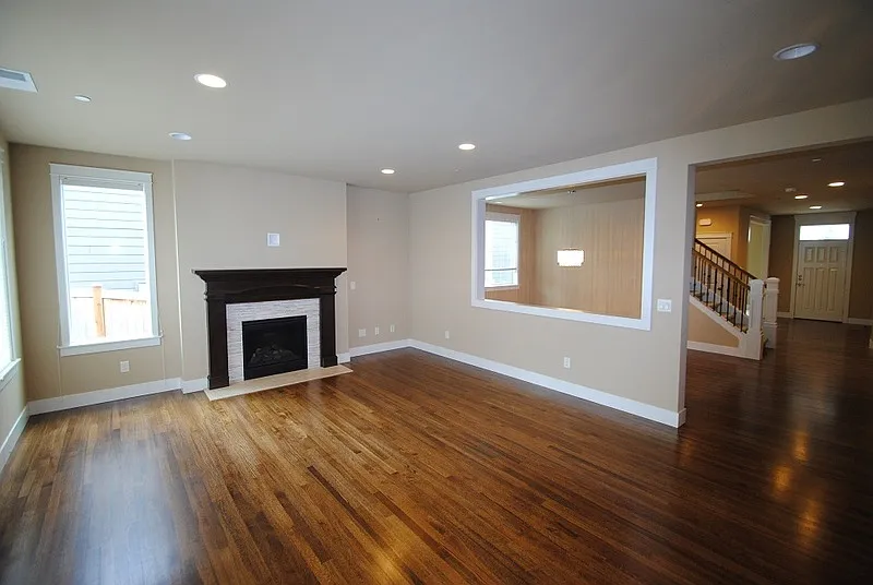 4 bed, 3.5 bath, 3350 sqft, $4,995 — Photo 2