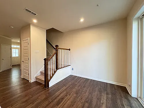 1408 Hopedale Dr — Photo 11