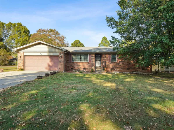 101 Tecumseh Trl, Jacksonville, AR 72076