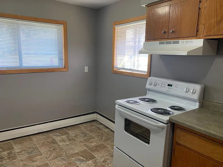 College Park Apartments — Photo 94