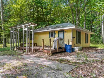 3530 Warren Rd, Beulah, MI, 49617