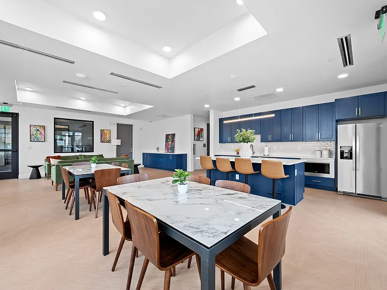 Residences at Willow Park Flats — Photo 13