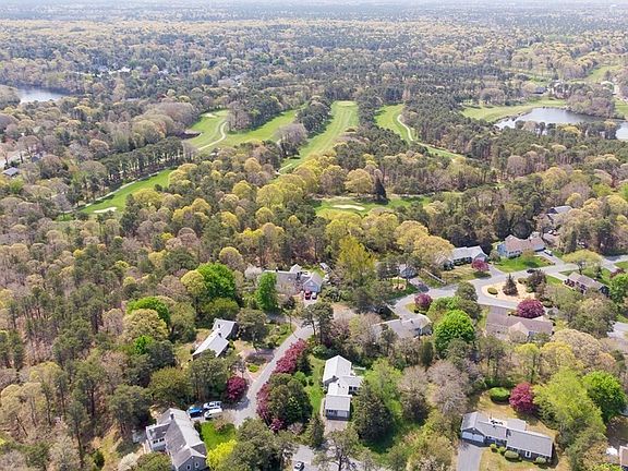 4th image of 72 Forest Hills Dr