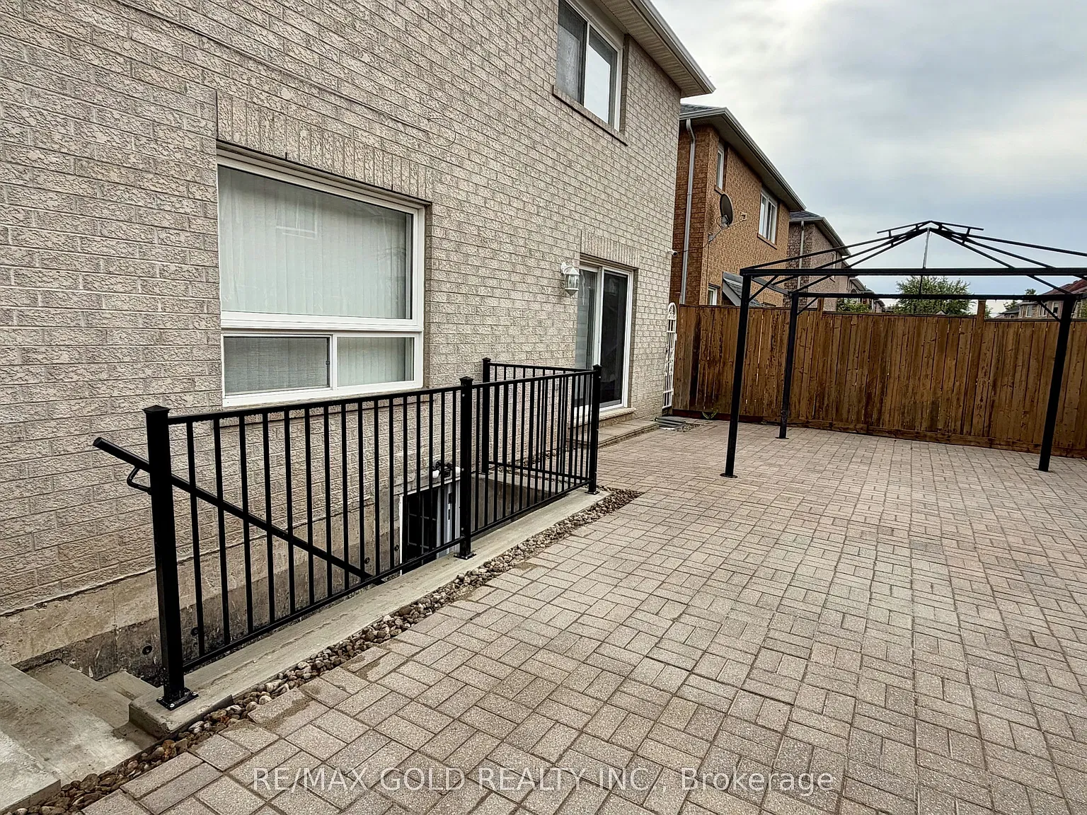 2 bed, $1,699 — Photo 2