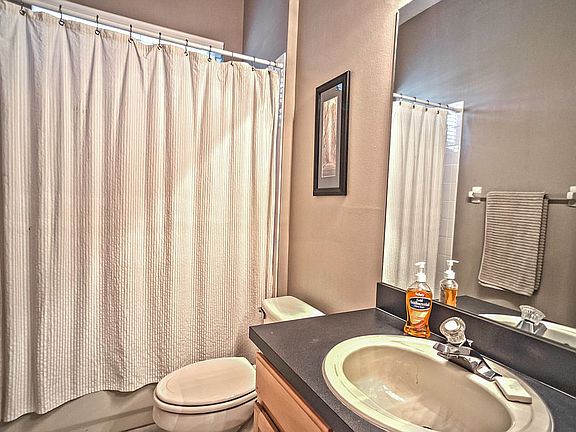 4th image of 2104 Wintermere Pointe Dr