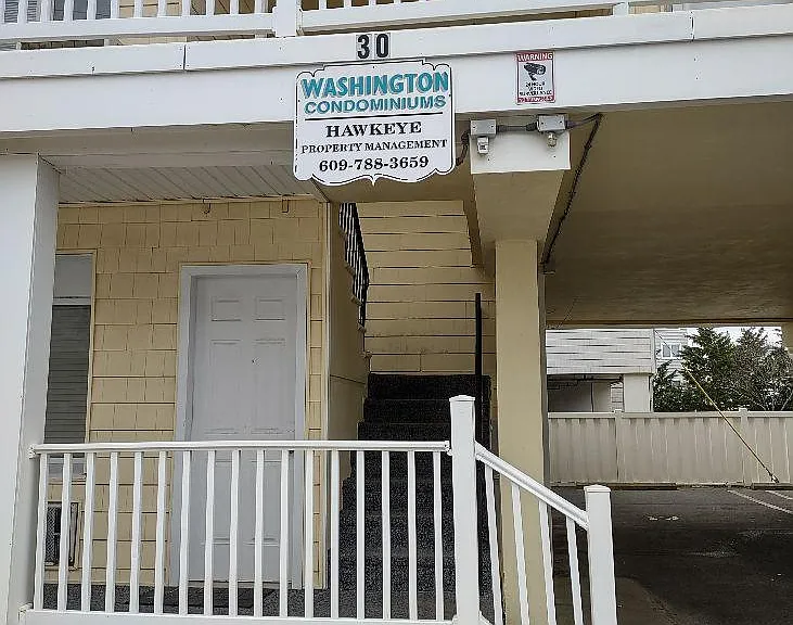 30 S Washington Ave #13-14 — Photo 1