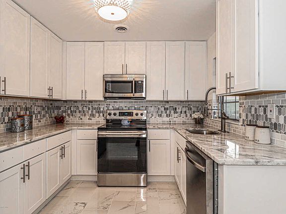 2nd image of 74A Buckingham Dr