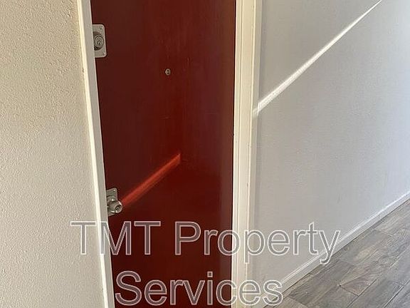 5th image of 1816 F St APT 9