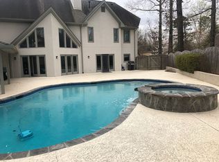 819 Bedford Oaks Dr, Marietta, GA 30068