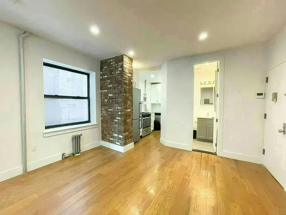 115 Carlton Ave #4K