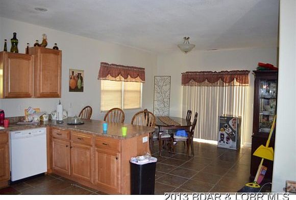 2nd image of 33 Patricia Ln