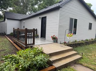 707 W 6th Ave, Mitchell, SD 57301