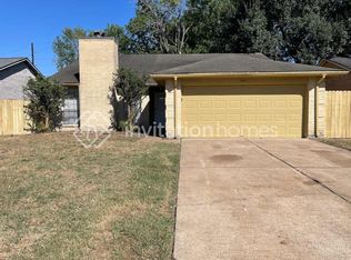 16811 Tranquil Dr, Sugar Land, TX 77498