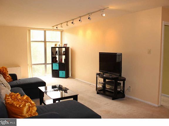 2nd image of 3600 Conshohocken Ave APT 308