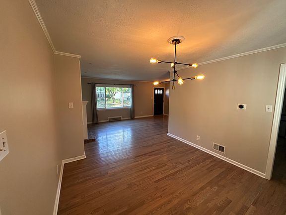 2nd image of 5300 Rosewood St