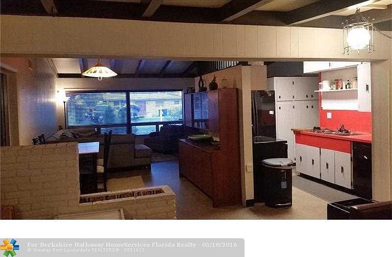 1st image of 2423 Cat Cay Ln