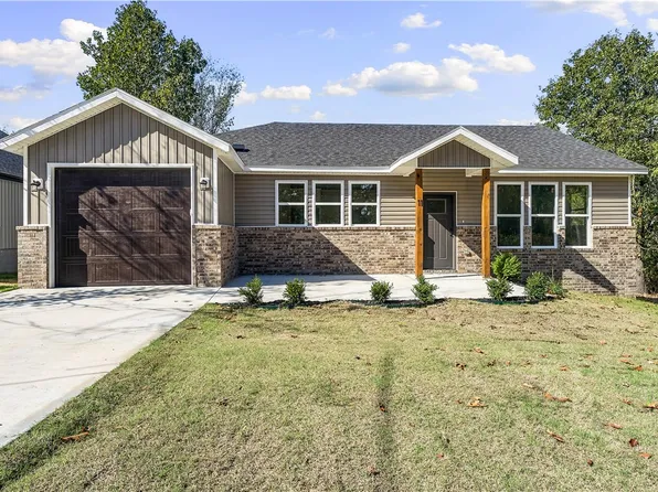 11 Lathrop Dr, Bella Vista, AR 72715