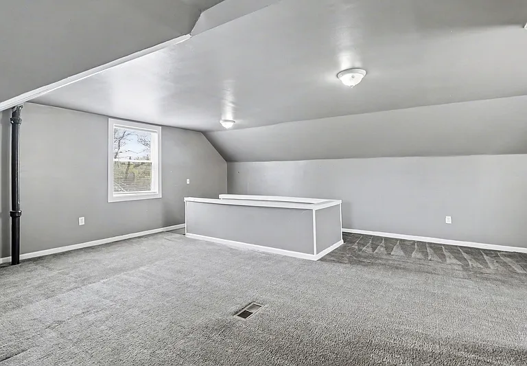 16605 Freeland St — Photo 19