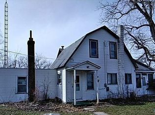 1990 E Lockwood Rd, Port Clinton, OH 43452