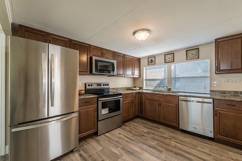 1st image of 273 Thomas Dr