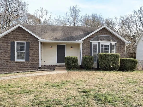3116 Larson Ln, Clarksville, TN 37043