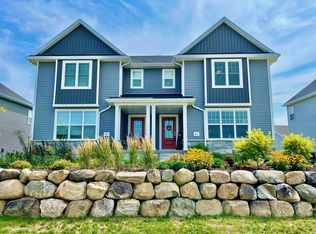 1031 Range Trl, Verona, WI 53593